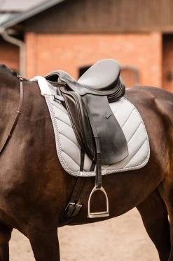 Horze Victoria Dressurschabracke -Pferdebedarf Discounter 17430 twg 04