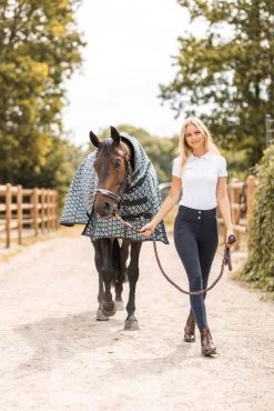 Horze Avalanche Weidedecke Mit Festem Halsteil, 150g -Pferdebedarf Discounter 24089 590 08