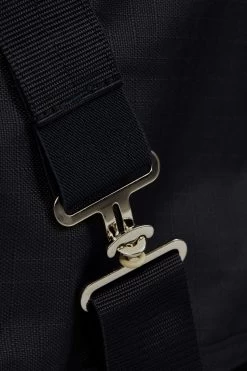 Horze Nevada Regendecke Mit Fleecefutter 21 Horze Nevada Regendecke Mit Fleecefutter -Pferdebedarf Discounter 24594 591 03