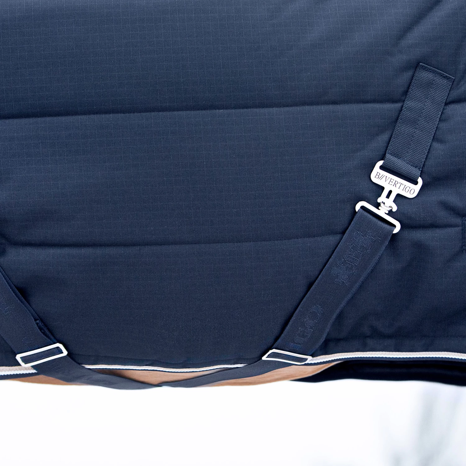 B Vertigo Tim Stalldecke 400g 11 B Vertigo Tim Stalldecke 400g – Bild 11