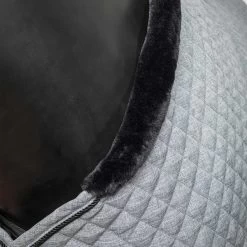 Back On Track Haze Kollektion Gesteppte Stalldecke, 200g (125-135cm) -Pferdebedarf Discounter 333191 G 3