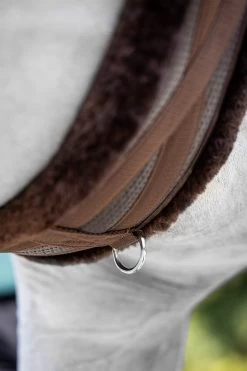 LeMieux Anatomischer Sattelgurt Mit Fleeceüberzug -Pferdebedarf Discounter N7QQ3 780 04