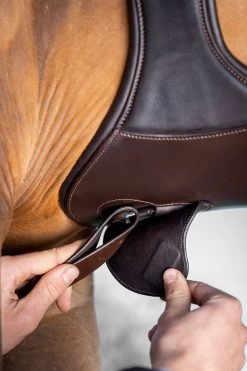 LeMieux Gel-Tek Anatomischer Stollengurt Mit Magnet -Pferdebedarf Discounter YJSY5 780 04